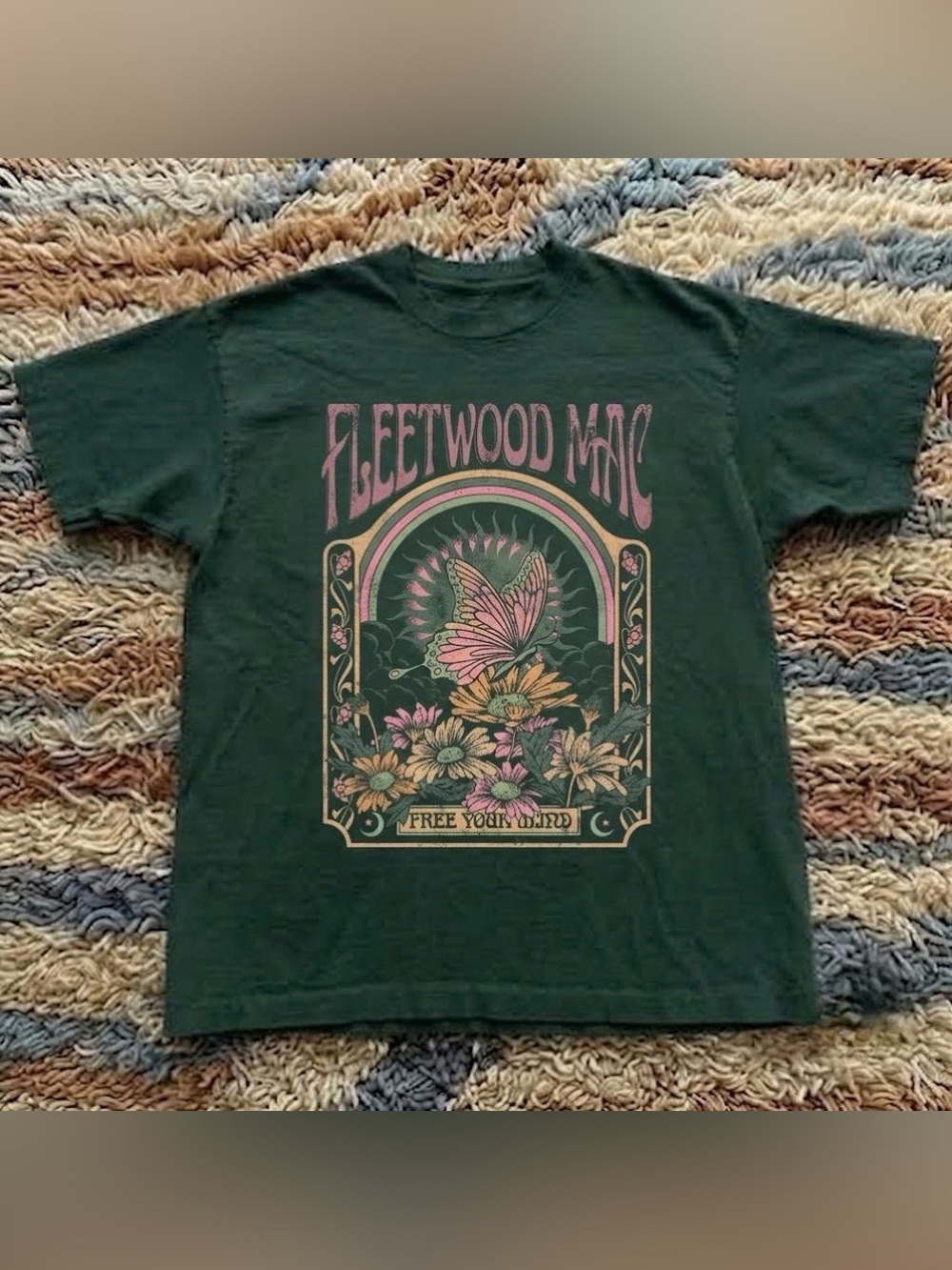 Vintage Green Fleetwood Mac Short Sleeve Graphic Tee - 'Free Your Mind'